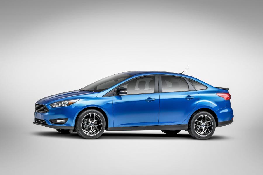  Ford Focus Sedan 2014 года  (фото 2 из 36)